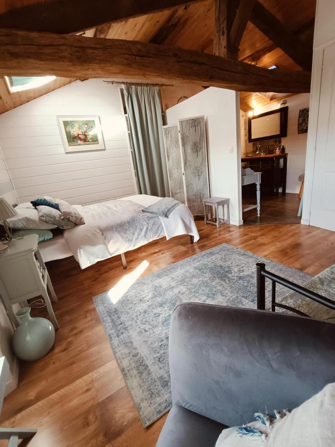 'Quelle Belle Vue' Chambre D'Hote 콩폴랑 외부 사진